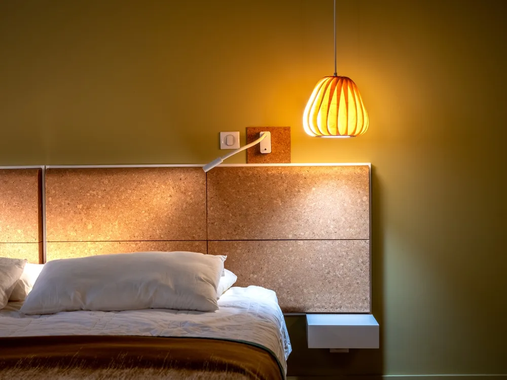 Wie das Schlafzimmer ins rechte Licht rücken?